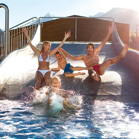 Alpinresort 2 קפרון